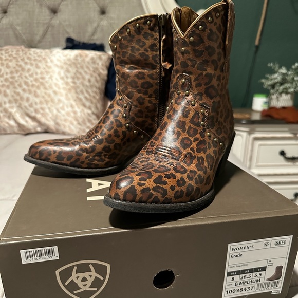 Ariat Leopard Boots - Picture 1 of 4